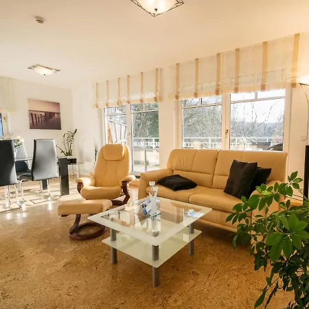 Kaiservillen - Mit 1 Schlafzimmer Und Balkon C23 Apartment